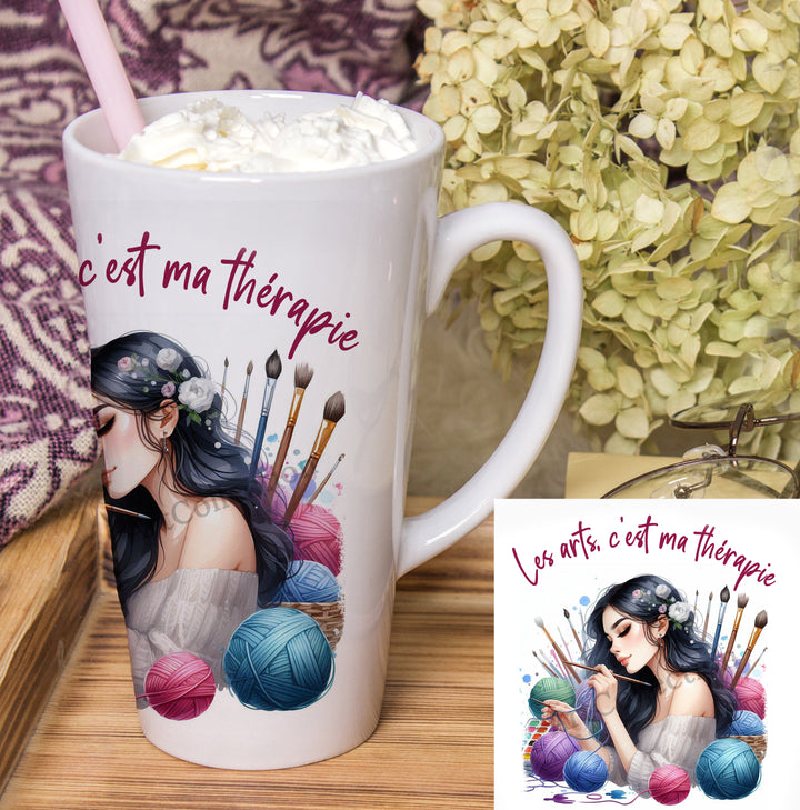 TASSE 17OZ - LES ARTS C'EST MA THÉRAPIE - 1